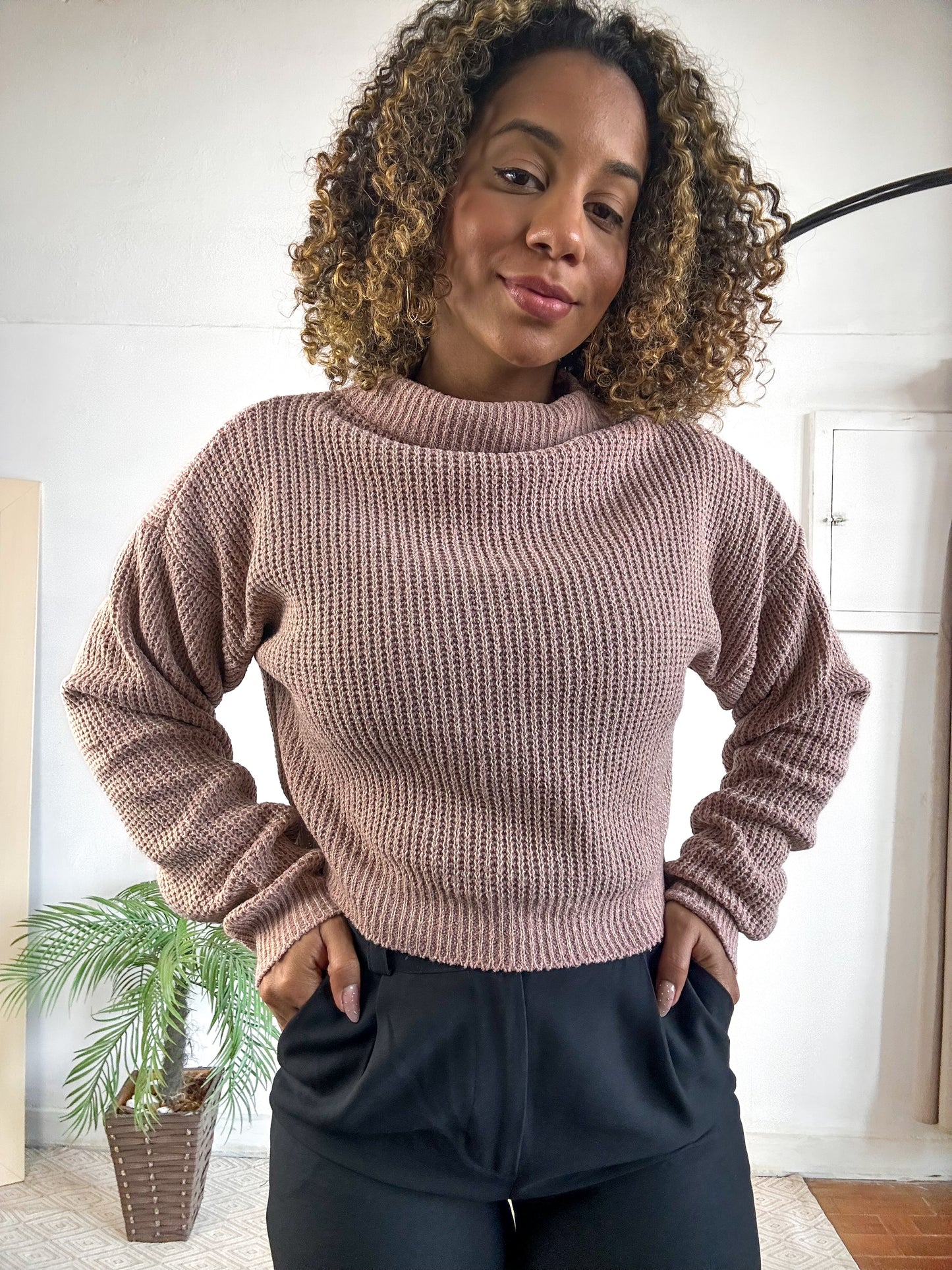 Blusa Tricot manga longa gola