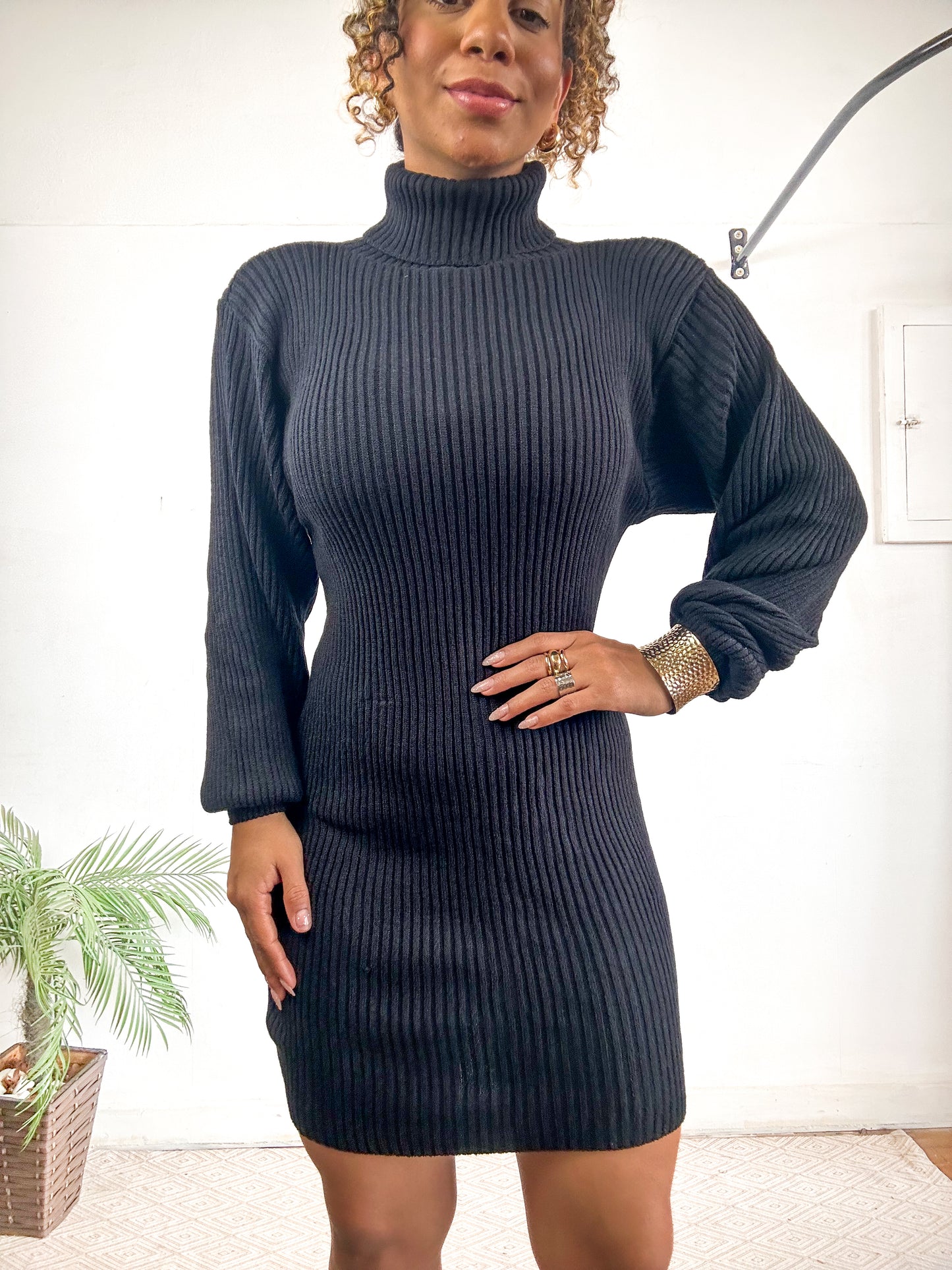 vestido tricô modal mousse manga bufante gola alta
