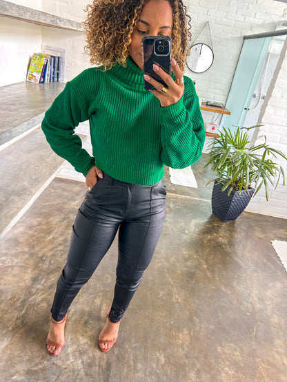 Calça couro resinada