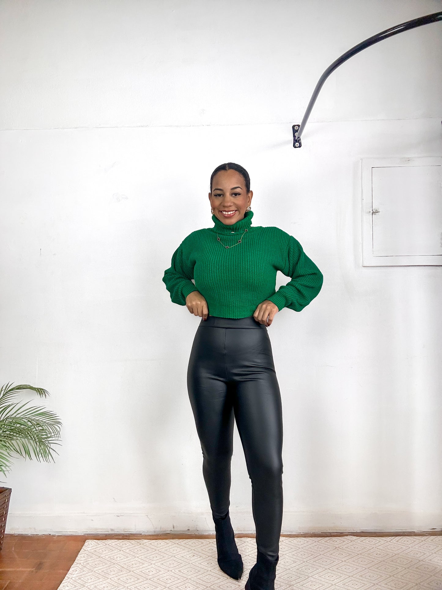 Calça legging couro forrada