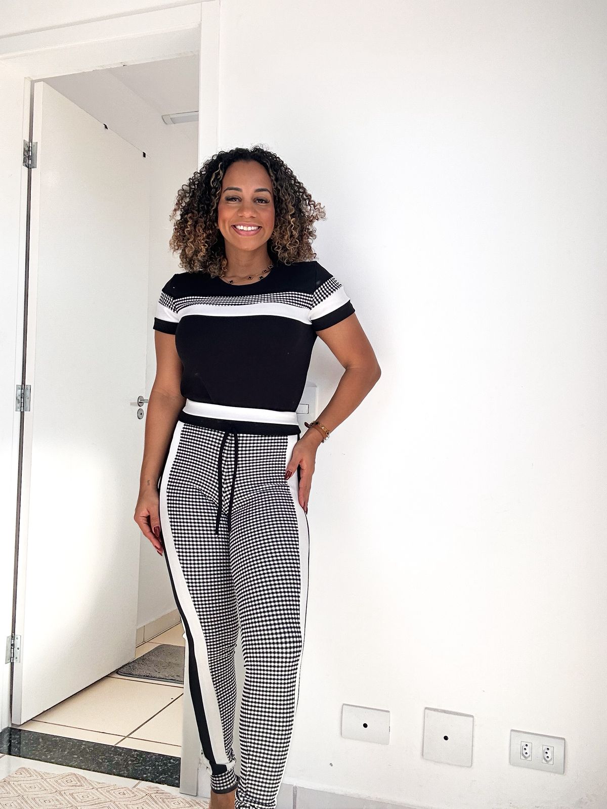 Conjunto calça e blusinha PROMO