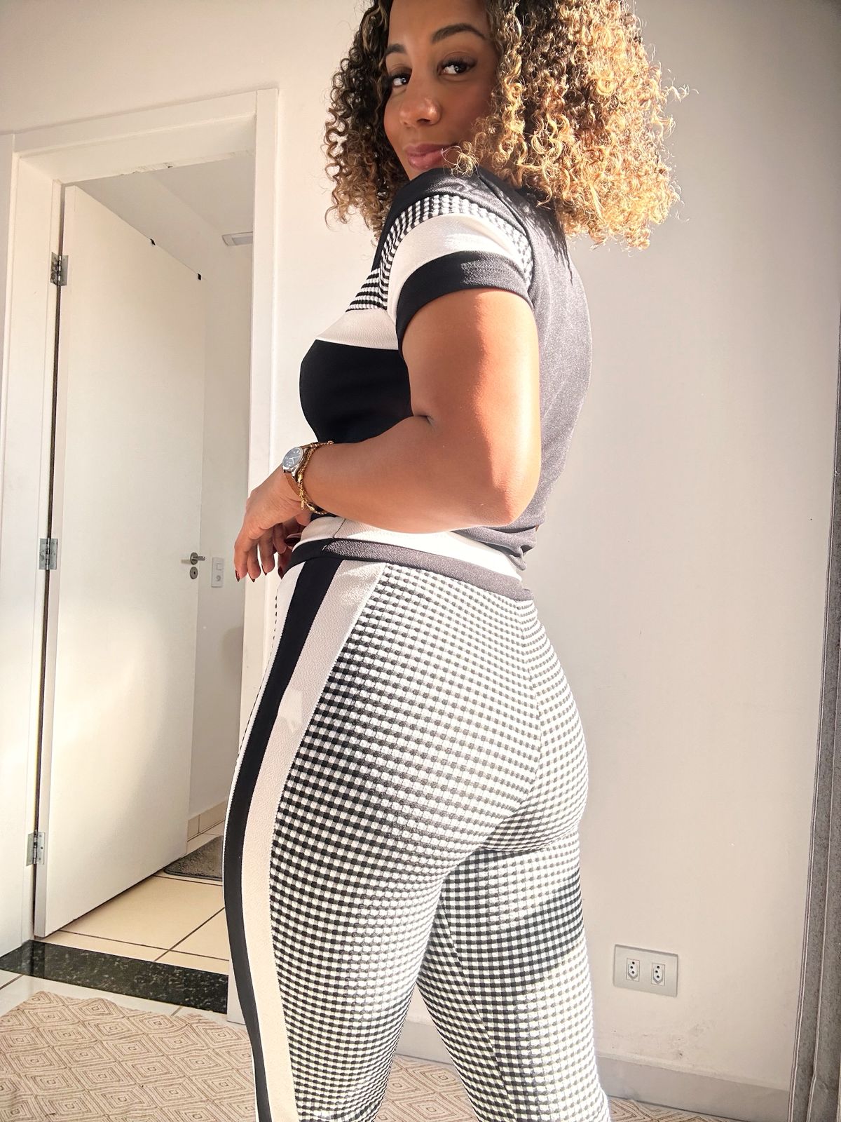 Conjunto calça e blusinha PROMO