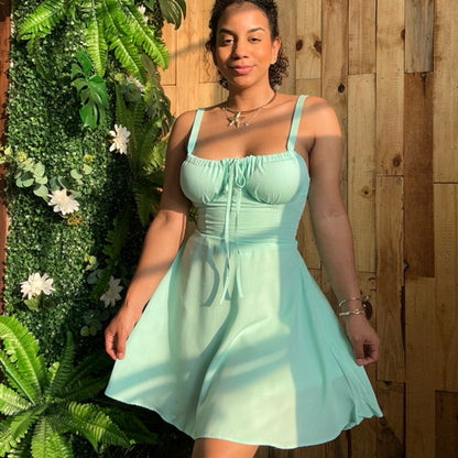 vestido corset romântico curto alça amarração na cintura