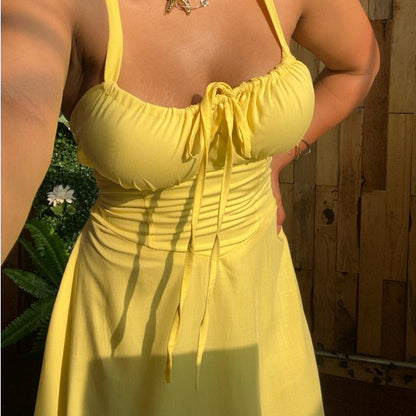 vestido corset romântico curto alça amarração na cintura