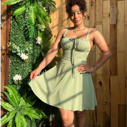 vestido corset romântico curto alça amarração na cintura
