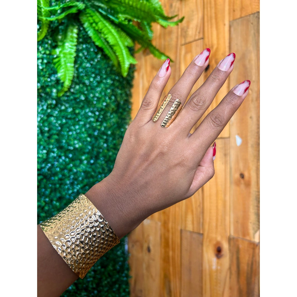 pulseira bracelete metal grosso kit com anel  dourado e prata acessórios feminino
